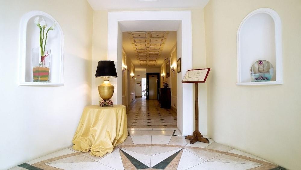 Logge Del Perugino; Sure Hotel Collection By Best Western Citta della Pieve Luaran gambar