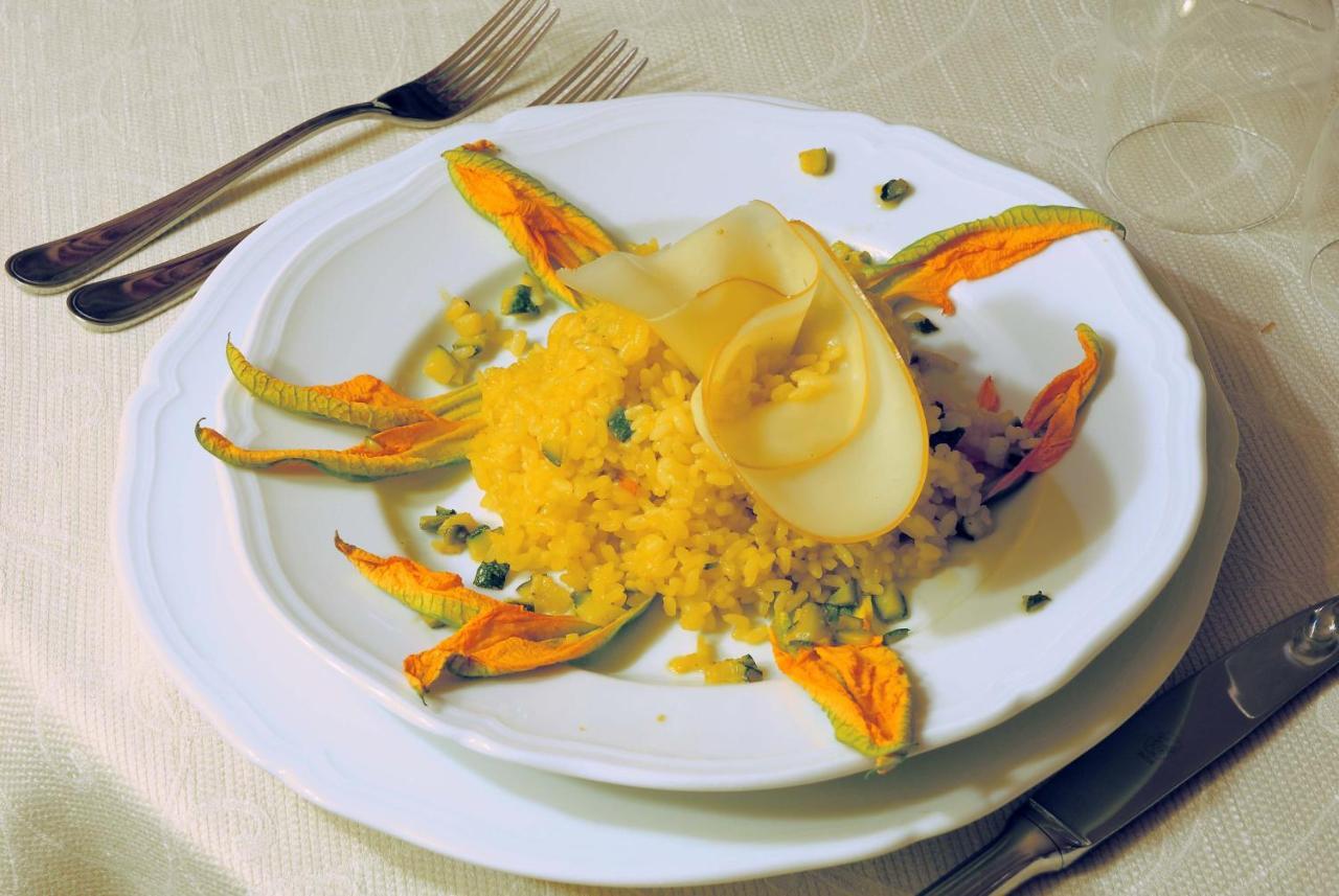 Logge Del Perugino; Sure Hotel Collection By Best Western Citta della Pieve Luaran gambar