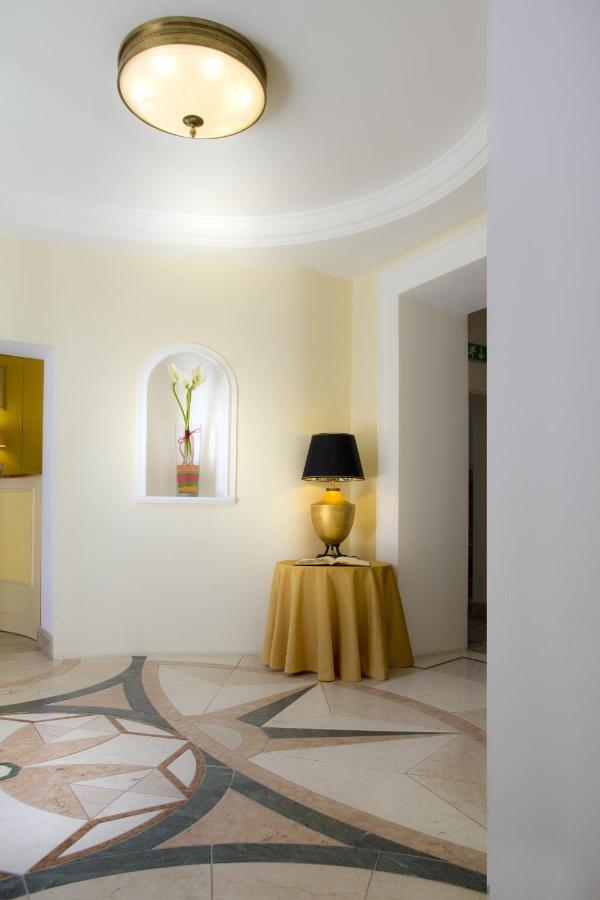 Logge Del Perugino; Sure Hotel Collection By Best Western Citta della Pieve Luaran gambar