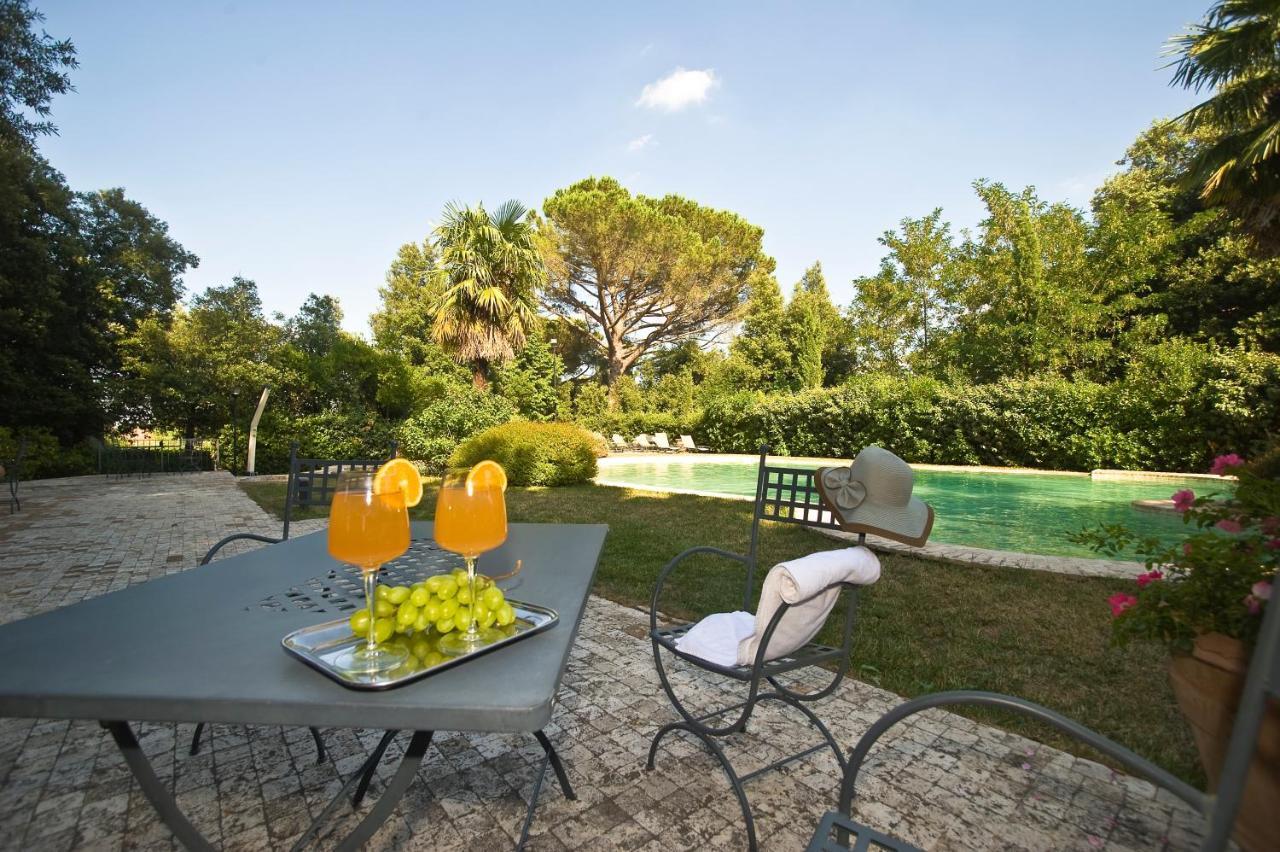 Logge Del Perugino; Sure Hotel Collection By Best Western Citta della Pieve Luaran gambar