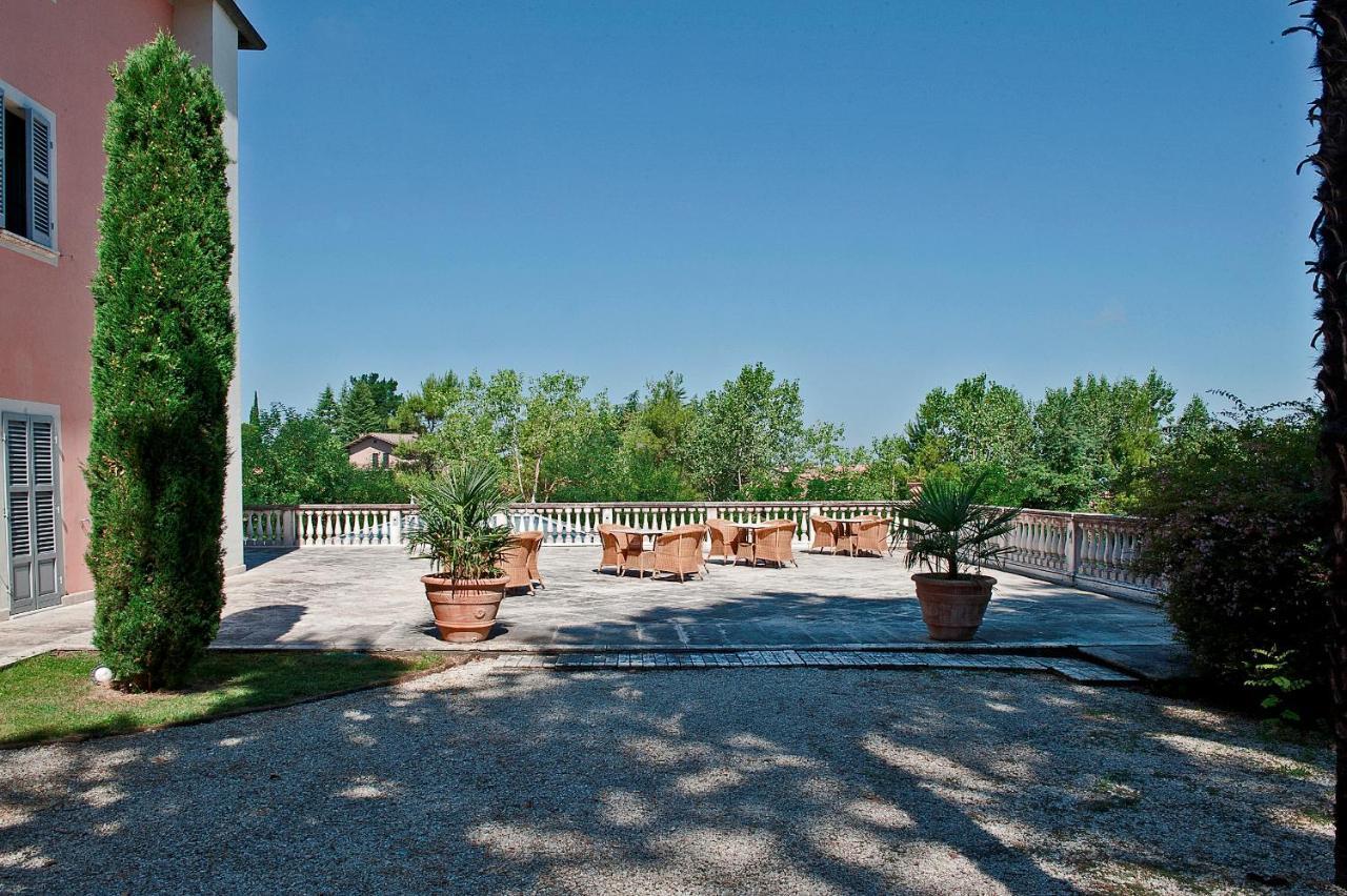 Logge Del Perugino; Sure Hotel Collection By Best Western Citta della Pieve Kemudahan gambar